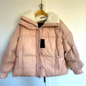 BNWT Moose Knuckles Elmira Puffer